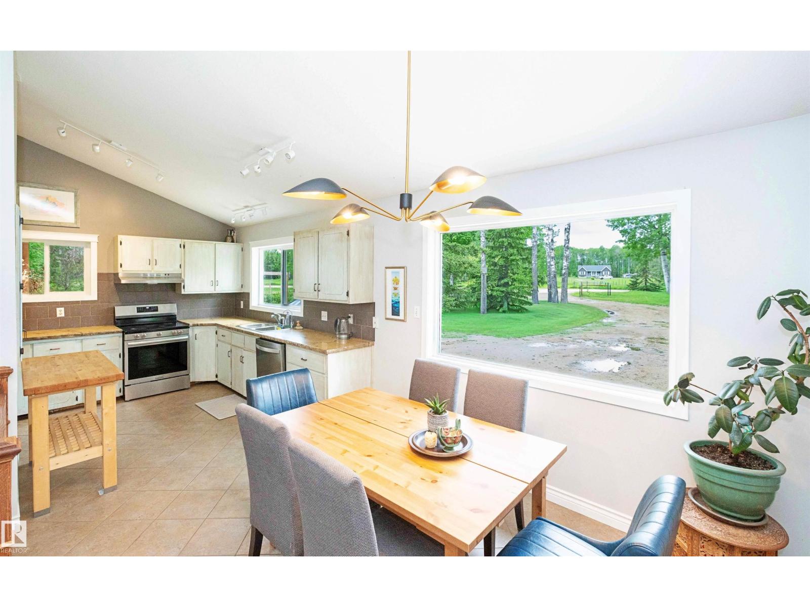 624031 RGE ROAD 64 — photo 15