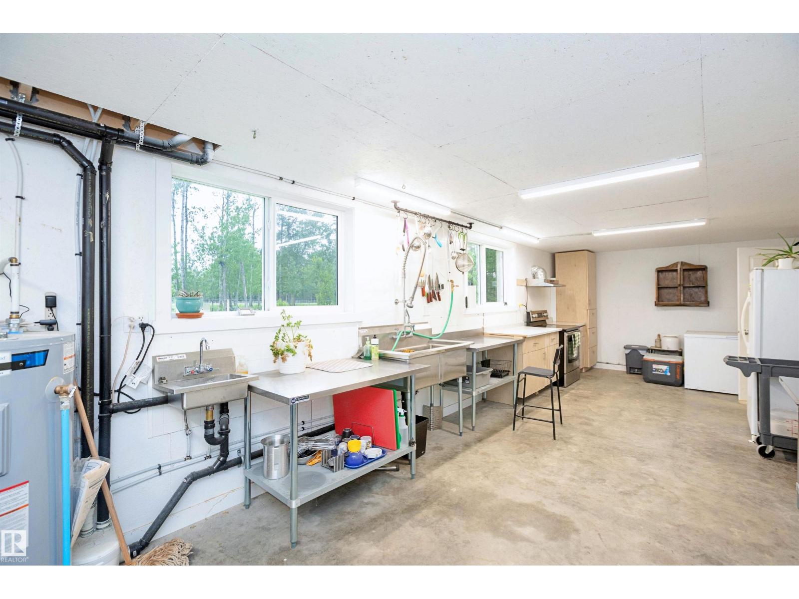 624031 RGE ROAD 64 — photo 46