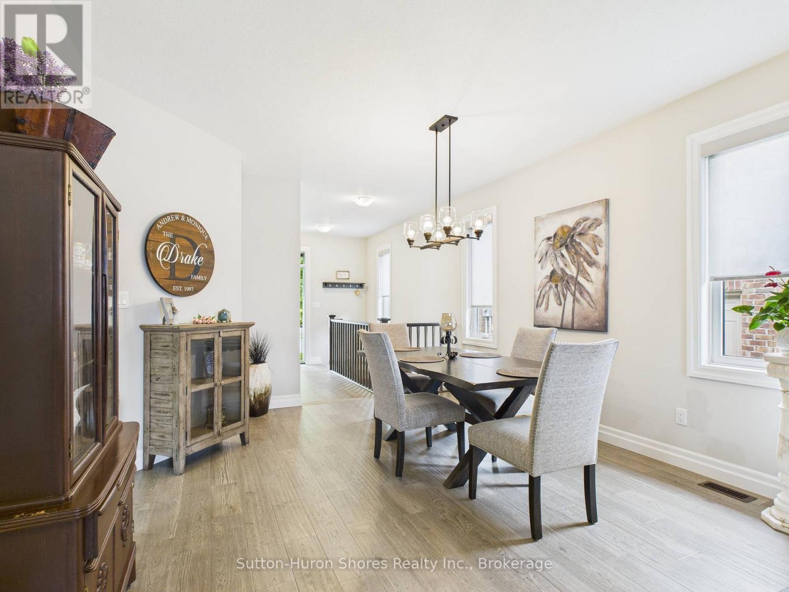 404 DEVONSHIRE ROAD - 11