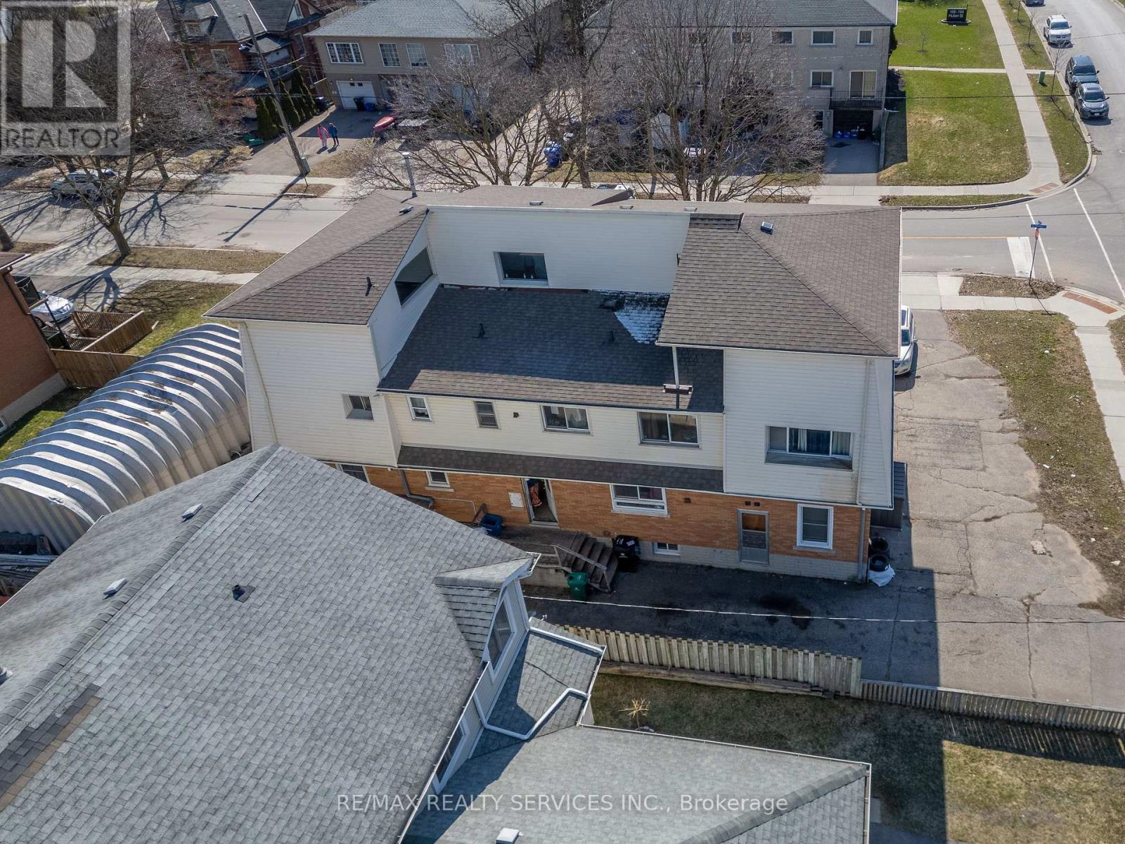 72 FLORENCE AVENUE - 25