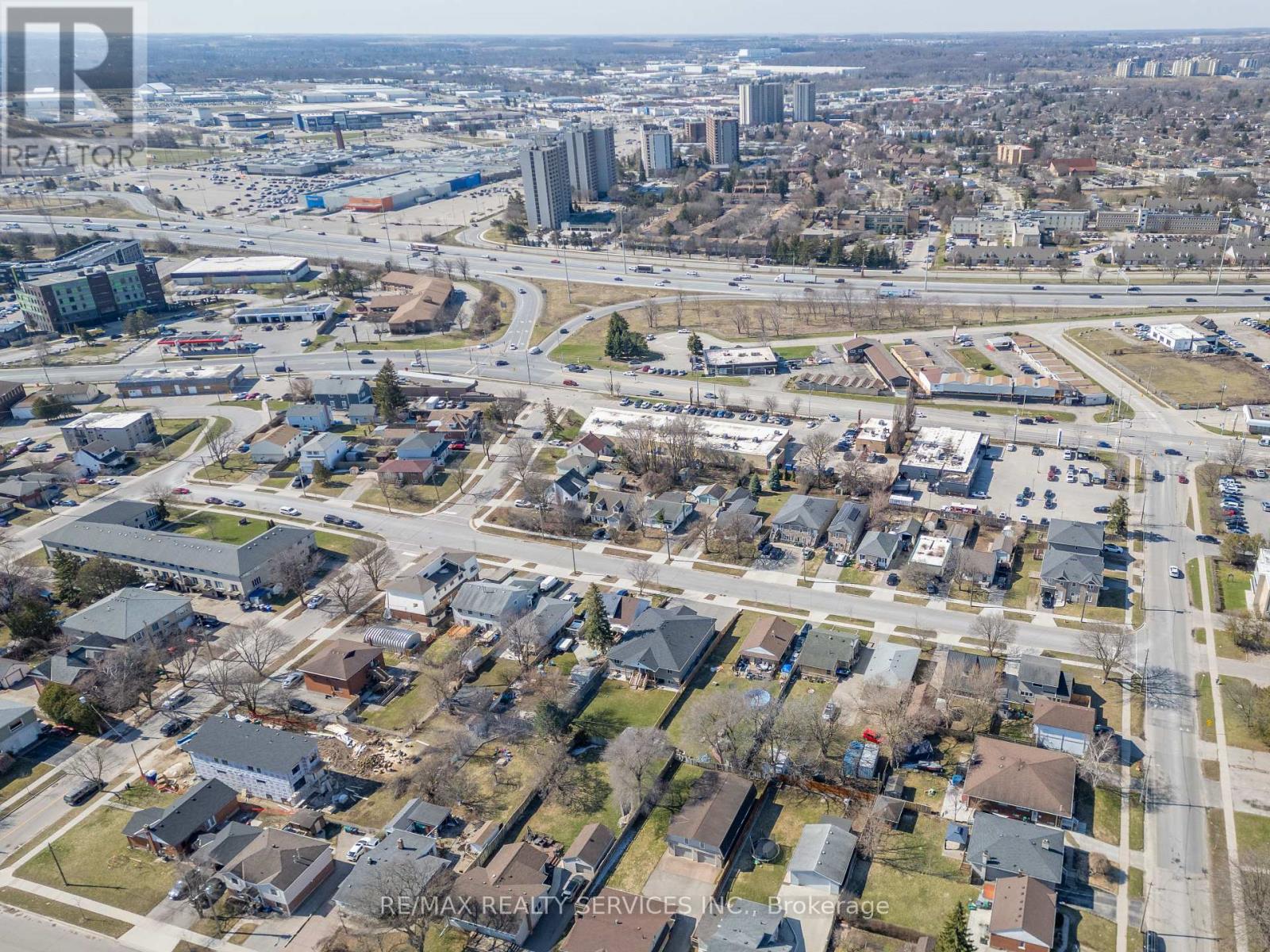 72 FLORENCE AVENUE - 36