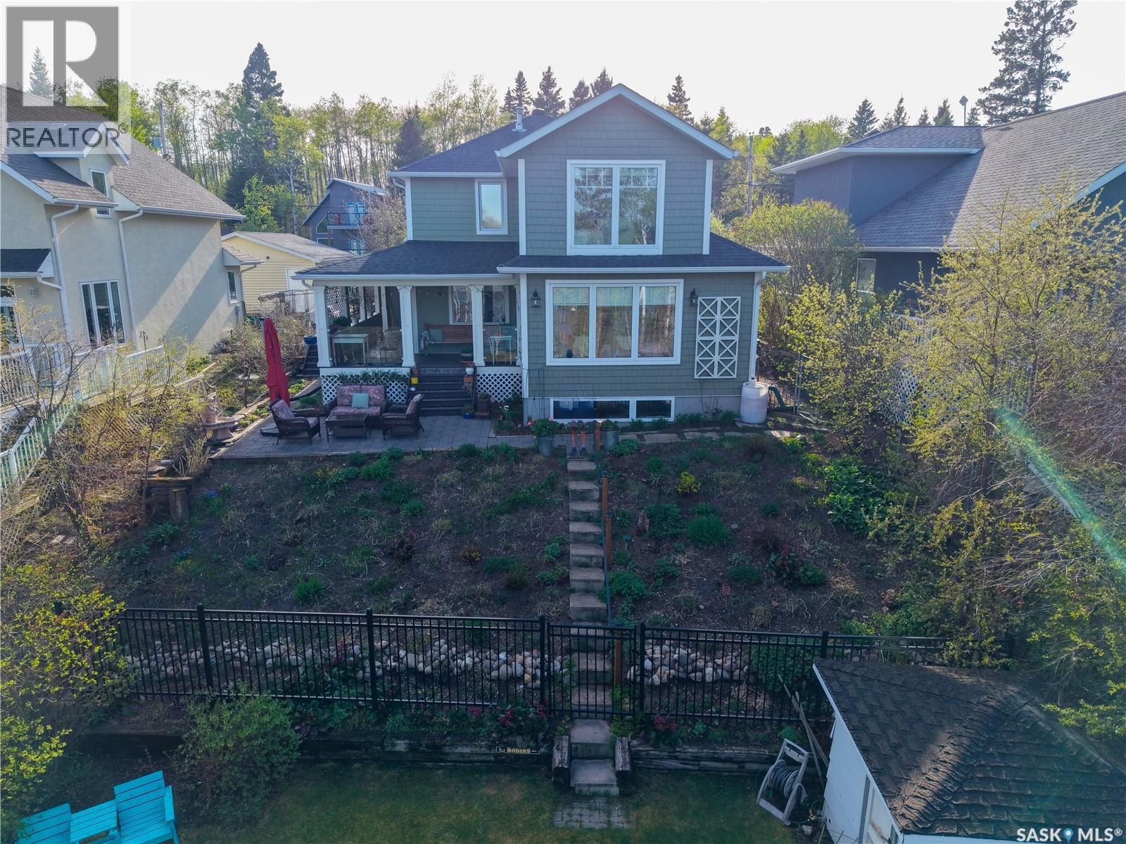 359 Guise DRIVE - 1