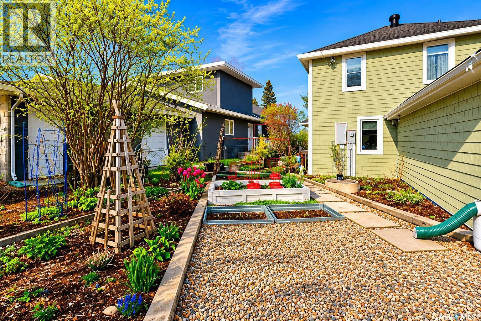 359 Guise DRIVE - 34