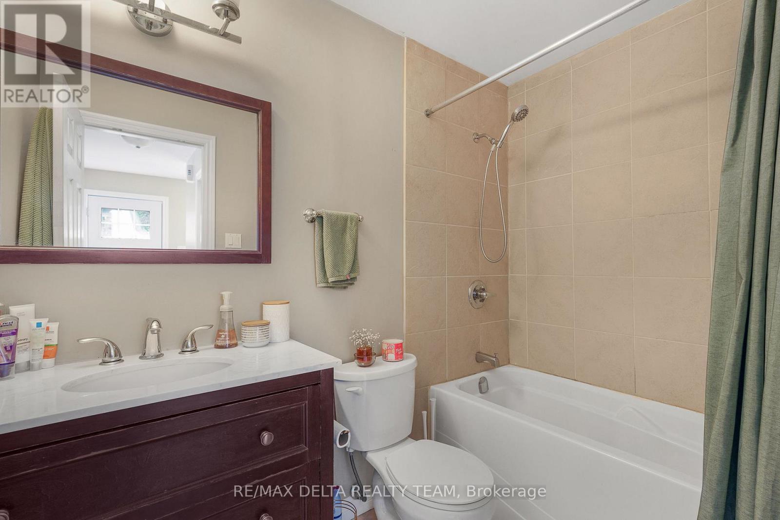 5 Bed, 3 Bath House for Sale in Ottawa – 1596 BOYER ROAD, Ottawa – MLS# X13423406 - Image 26