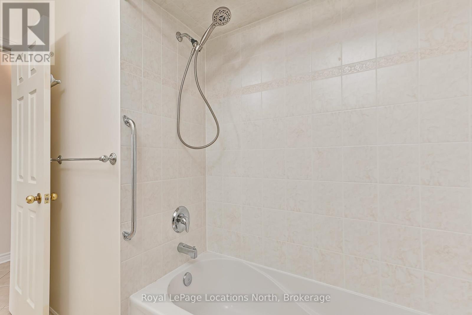 19 KELLS CRESCENT - 22