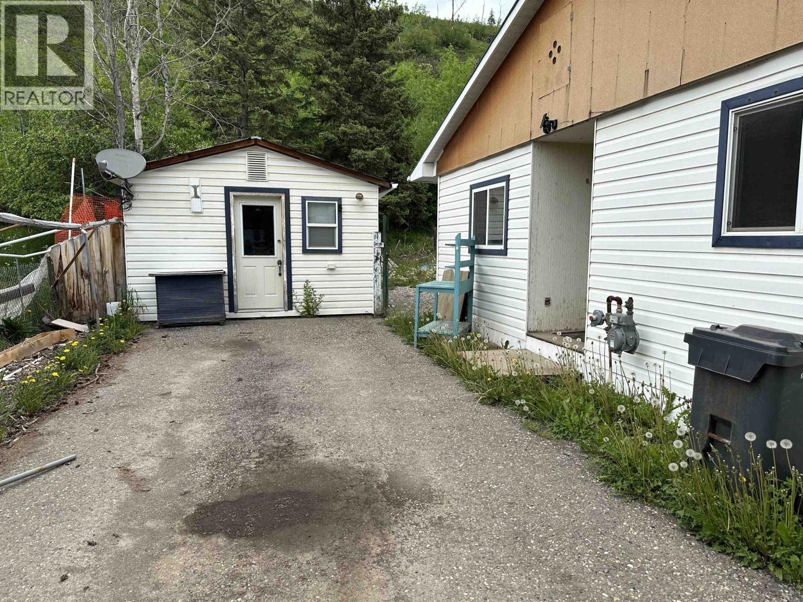 10111-10113 BEATTIE DRIVE - 2