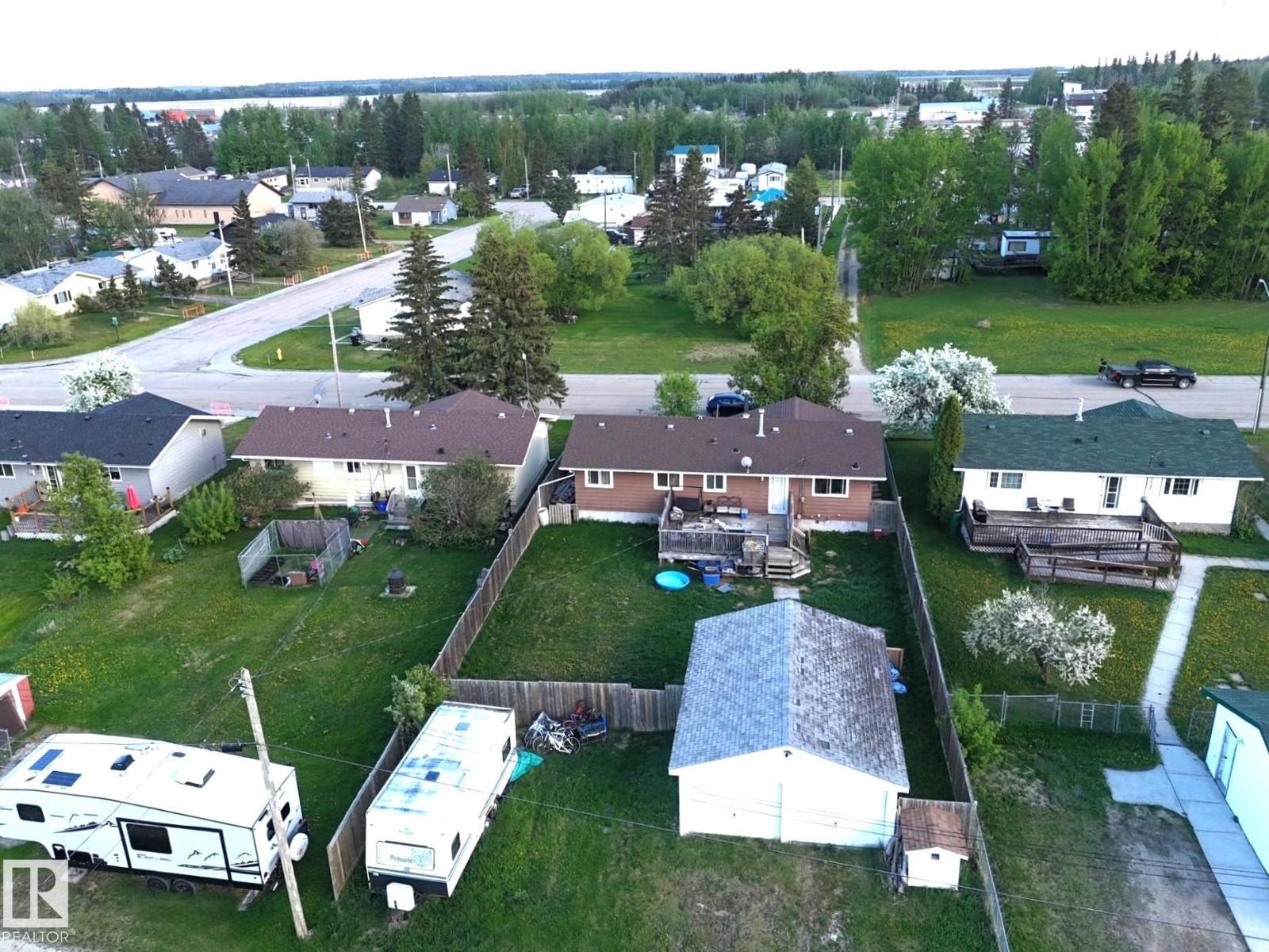 4912 55 AV - photo 2