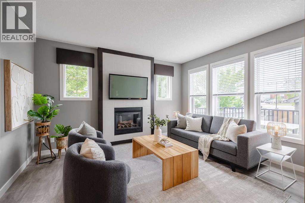 Huge windows maximize natural light