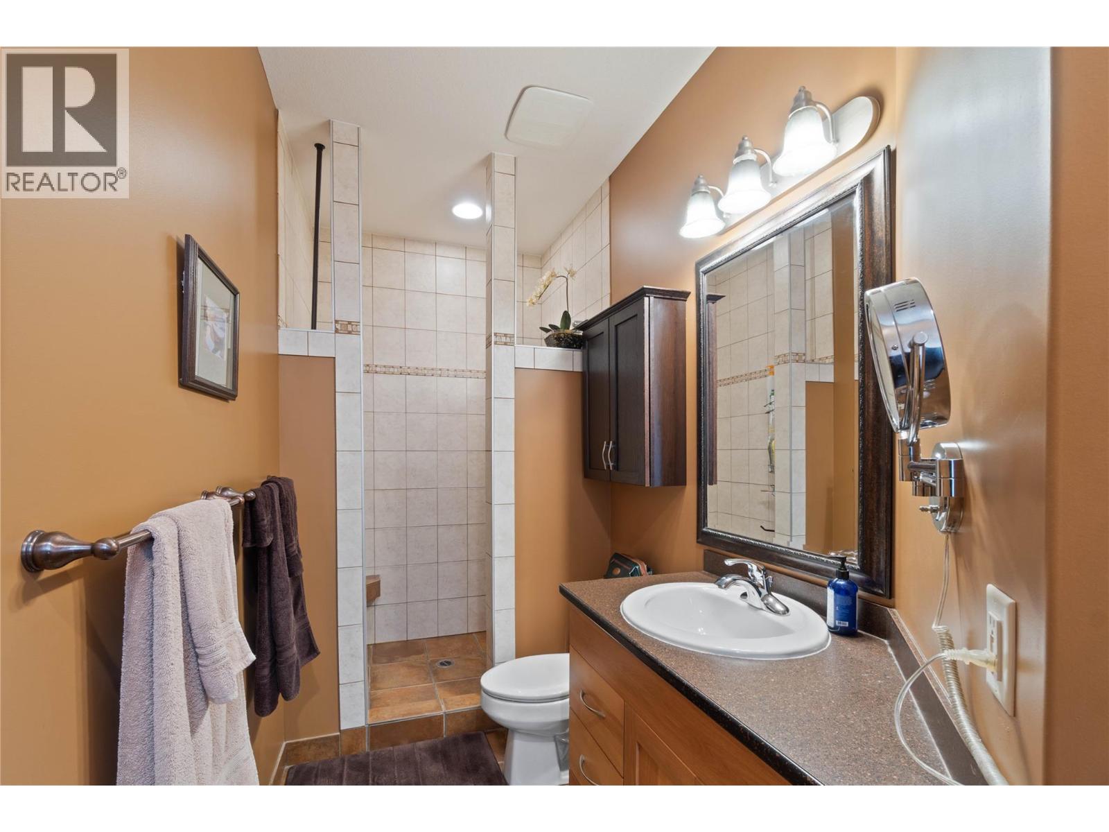 #4 776 Dunrobin Drive - 19