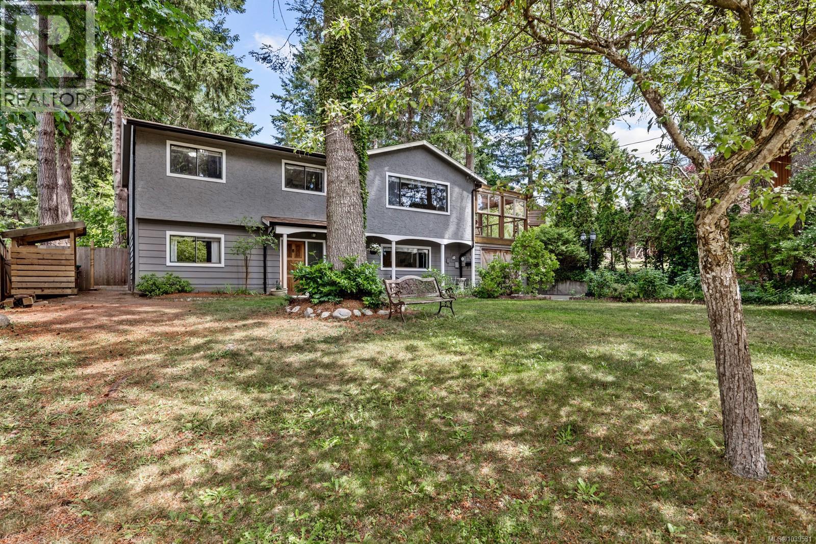 1506 Chinook Dr - 2