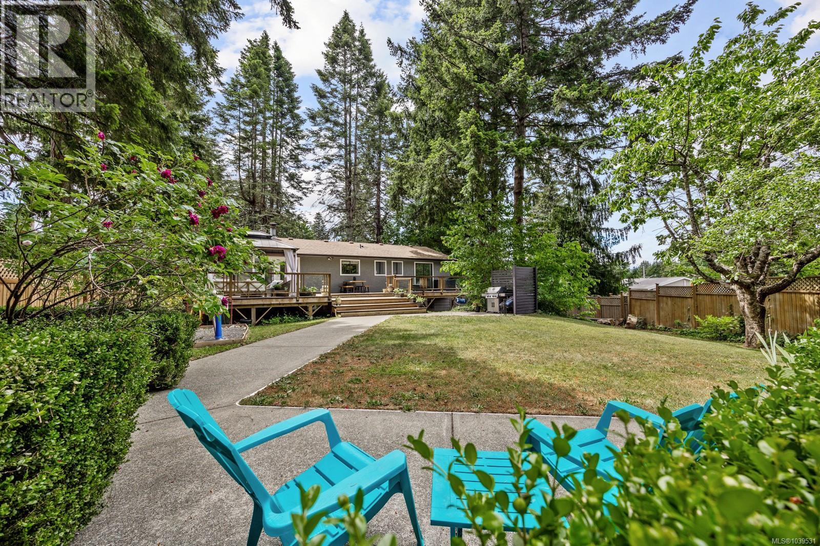 1506 Chinook Dr - 44