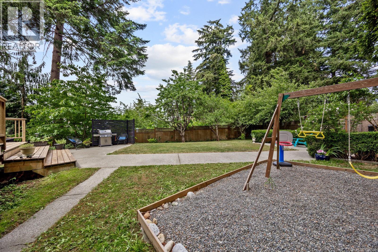 1506 Chinook Dr - 60