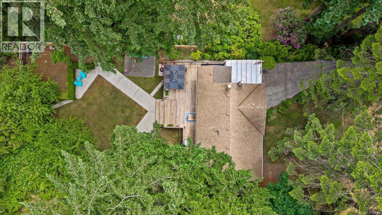 1506 Chinook Dr - 66