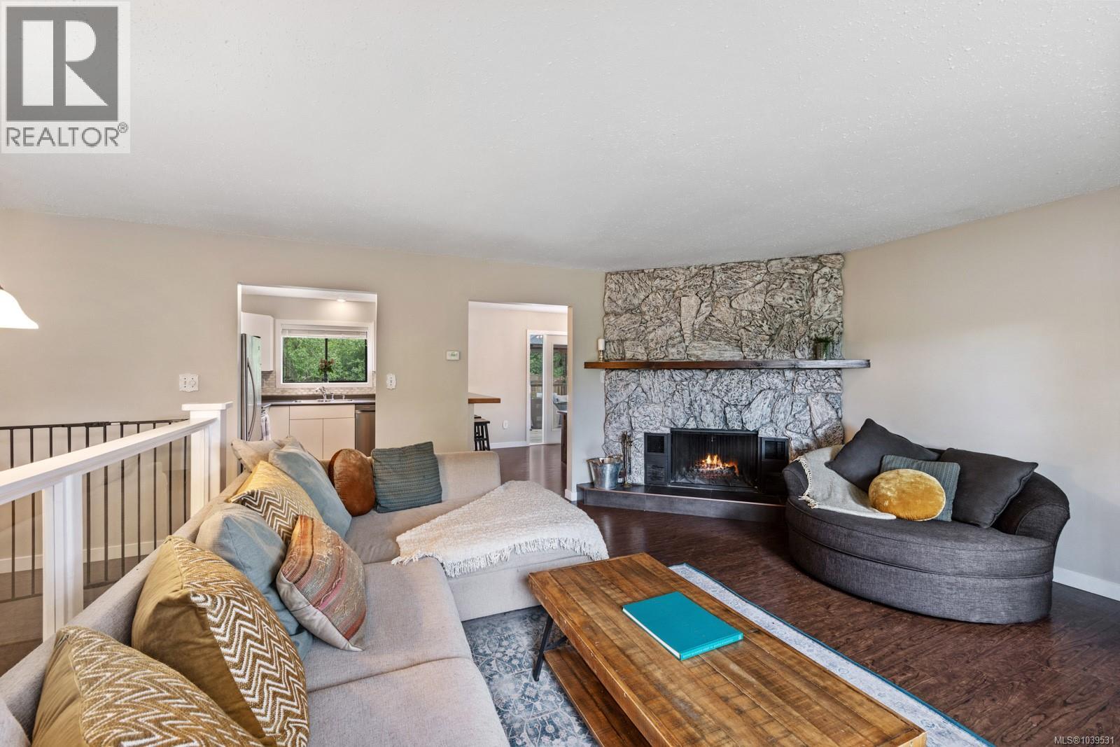 1506 Chinook Dr - 8
