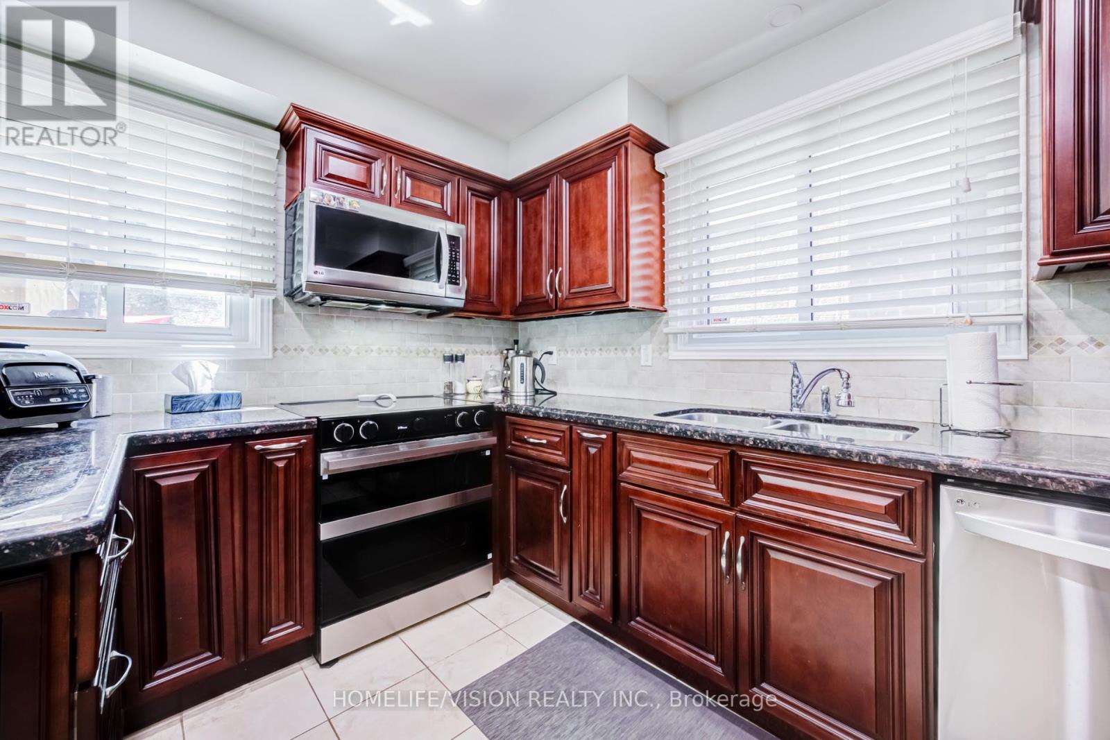 1206 FIELDSTONE CIRCLE - 13