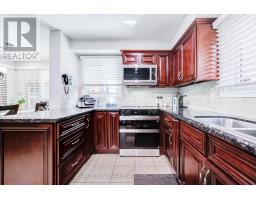 1206 Fieldstone Circle, Pickering, ON L1X1B4 Photo 12