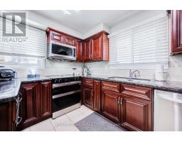 1206 Fieldstone Circle, Pickering, ON L1X1B4 Photo 13