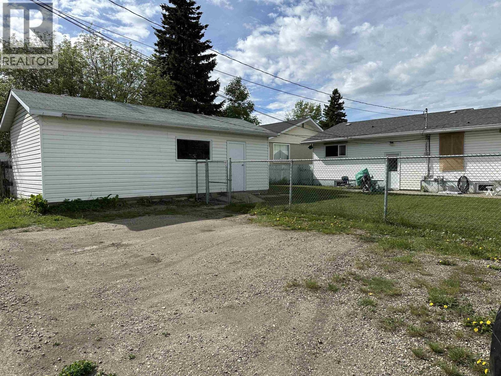 9607 108 AVENUE - 27
