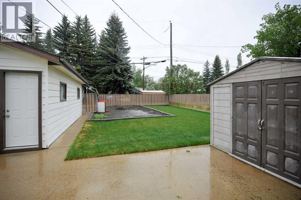 4513 67 Street — photo 21