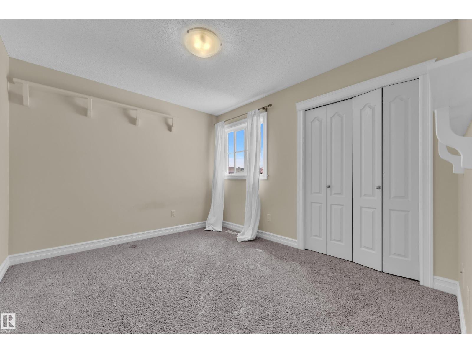 6116 11 AV SW — photo 26