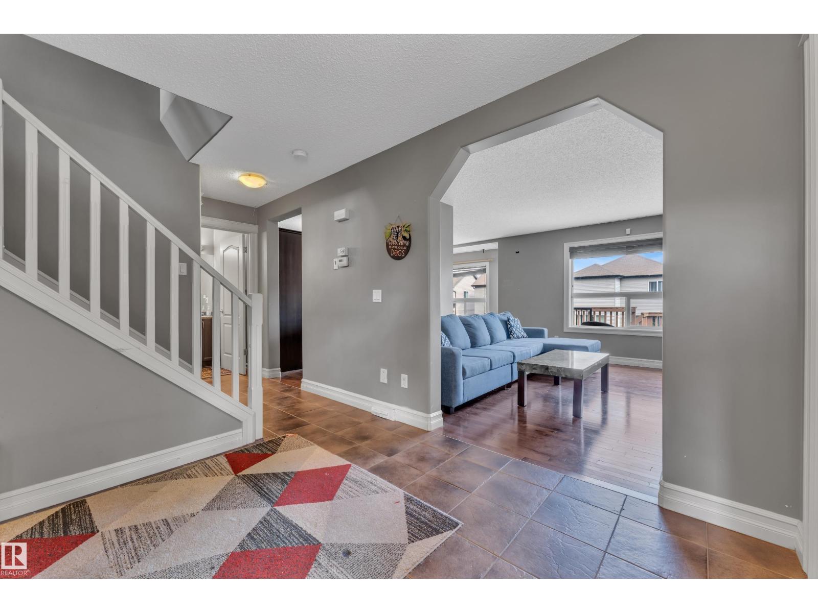 6116 11 AV SW - photo 4