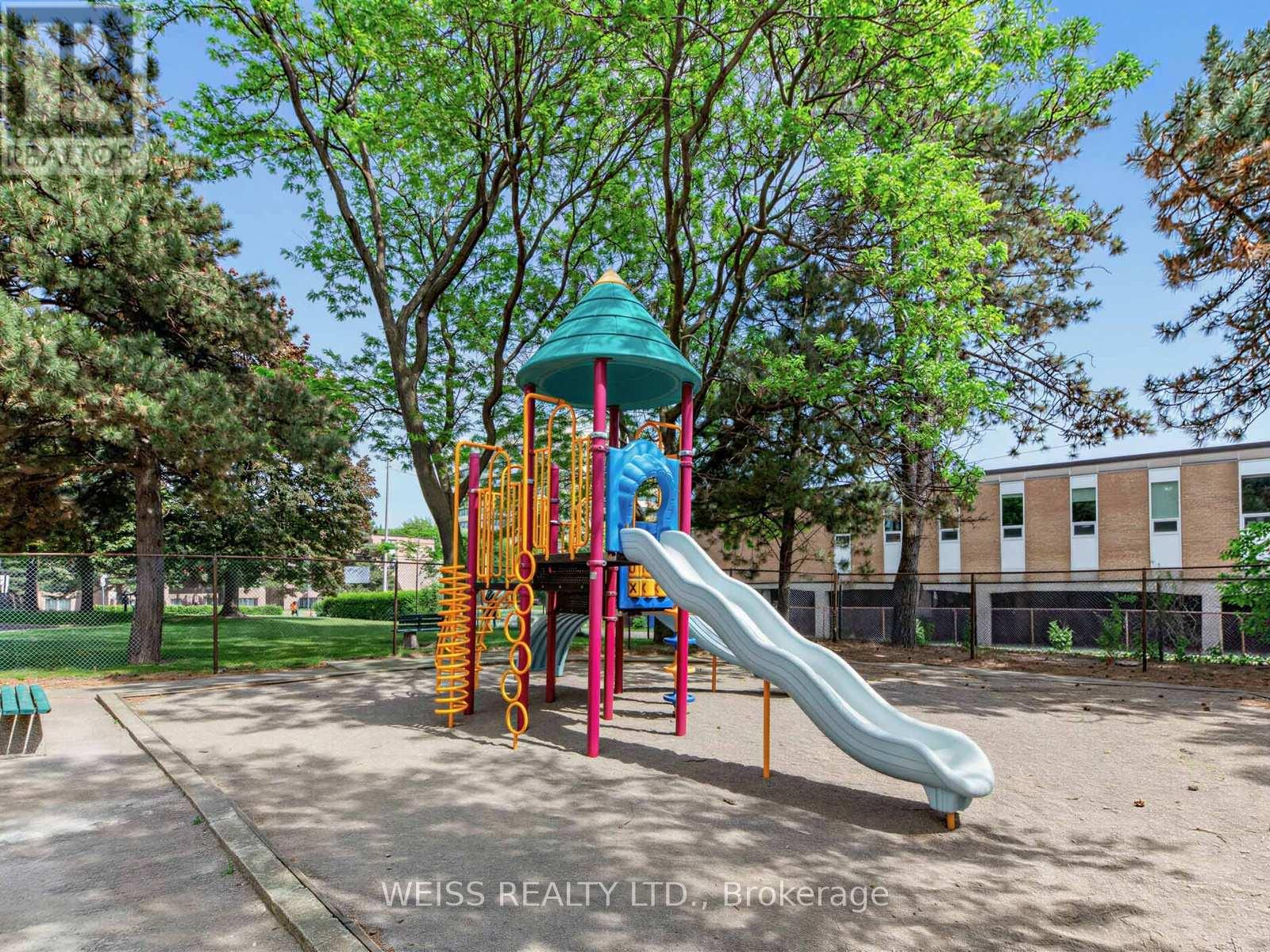 #202 150 NEPTUNE DRIVE - 33