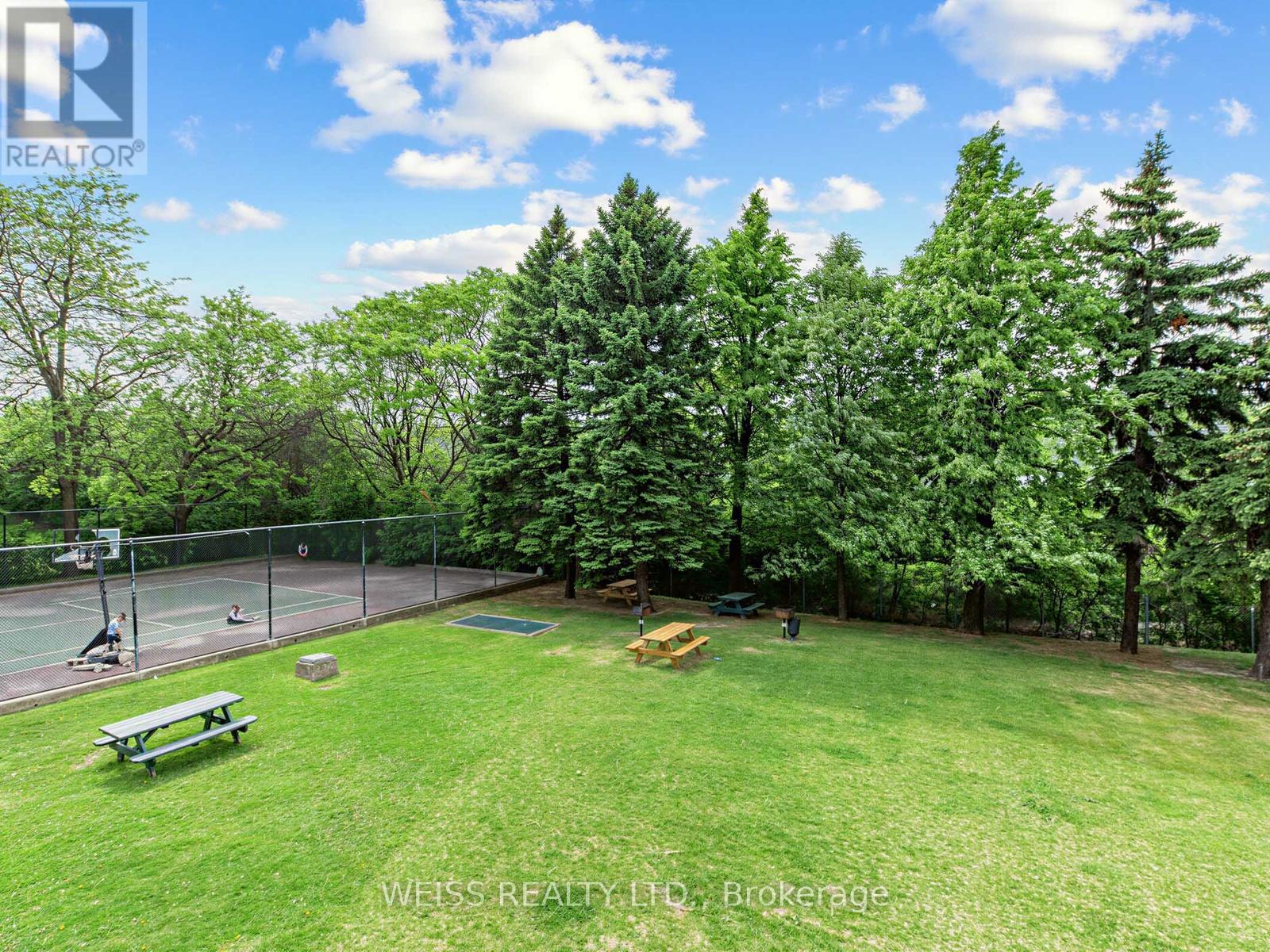#202 150 NEPTUNE DRIVE - 32