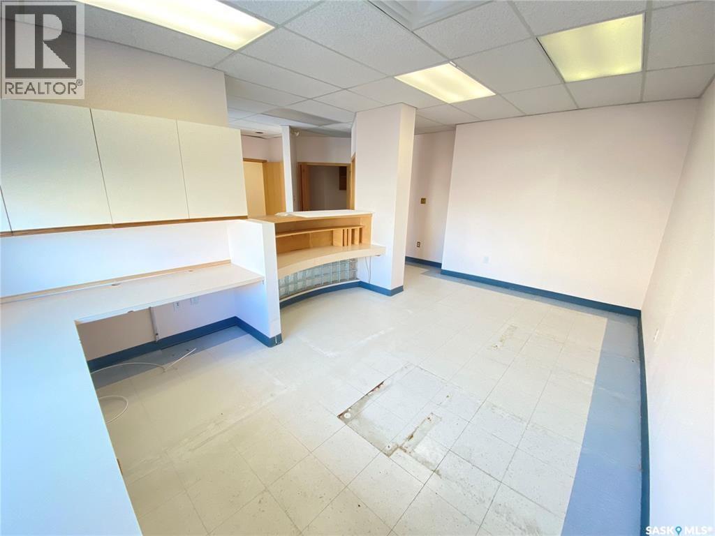 228 Railway AVENUE — photo 6