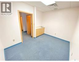 228 Railway Avenue, Weyburn, SK S4H0A2 Photo 10