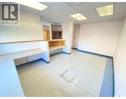 228 Railway Avenue, Weyburn, SK S4H0A2 Photo 6