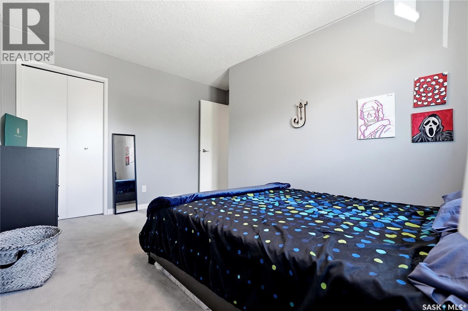 452 Lenore DRIVE — photo 25