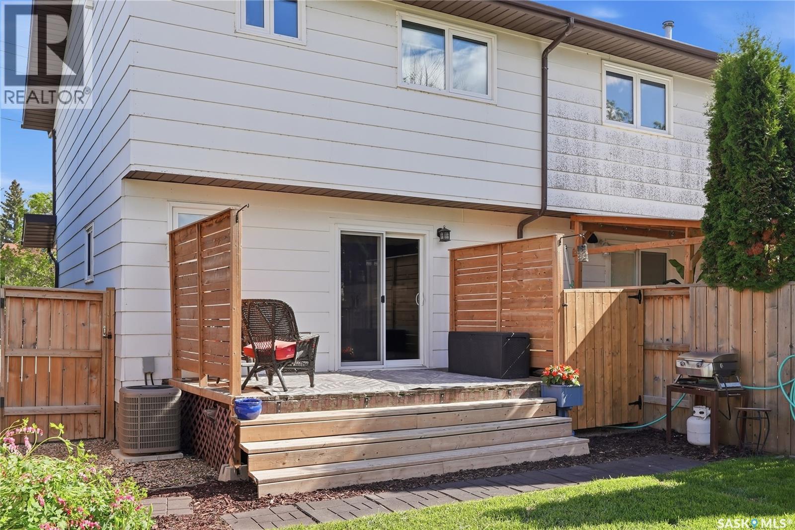 452 Lenore DRIVE — photo 33