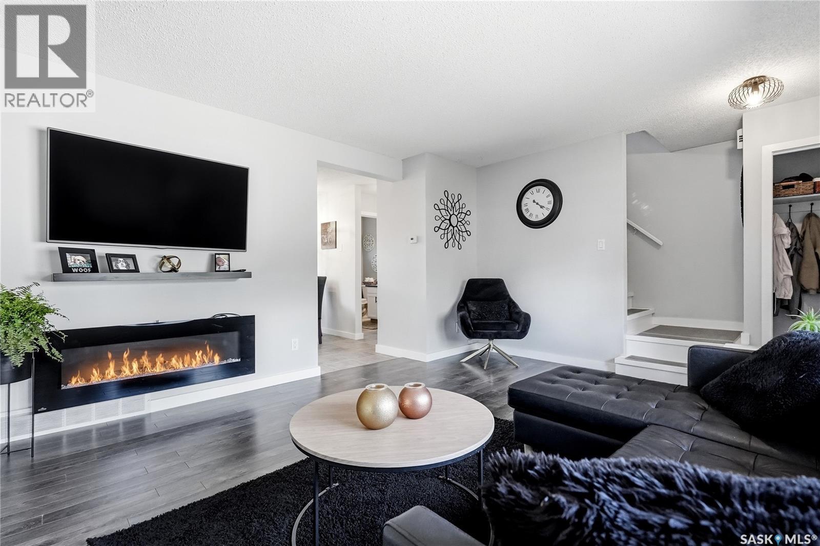 452 Lenore DRIVE — photo 6