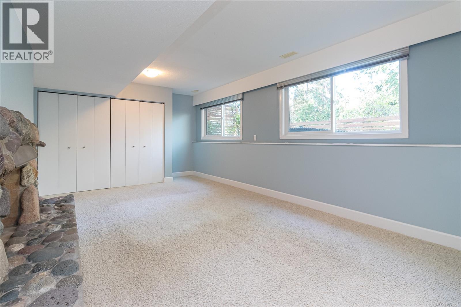 2660 MacDonald Dr E - 30