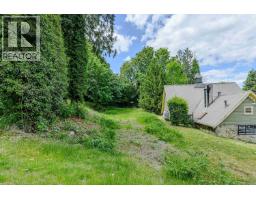 2 Drake Road, Salt Spring Island, BC V8K2K8 Photo 13