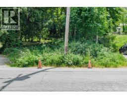 2 Drake Road, Salt Spring Island, BC V8K2K8 Photo 11