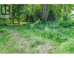 2 Drake Road, Salt Spring Island, BC V8K2K8 Photo 12