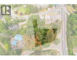2 Drake Road, Salt Spring Island, BC V8K2K8 Photo 7