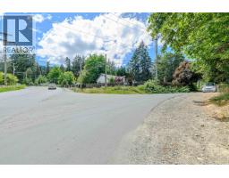 2 Drake Road, Salt Spring Island, BC V8K2K8 Photo 10