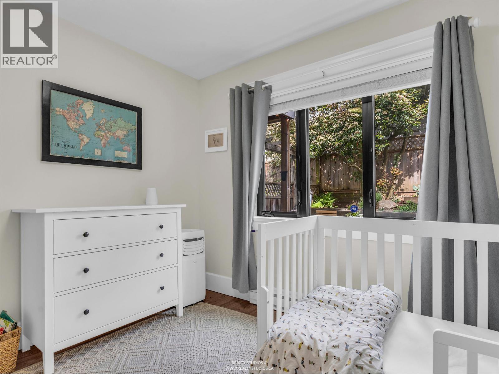 436 LAKEWOOD DRIVE, Vancouver