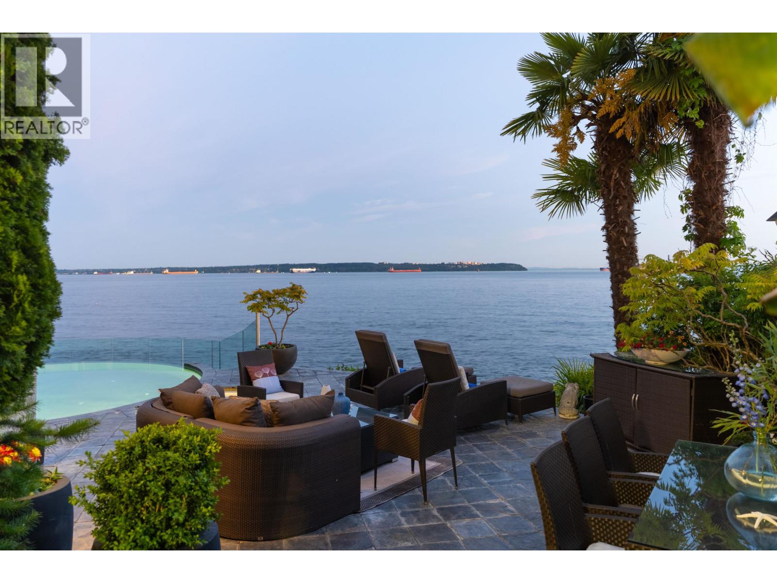 3912 MARINE DRIVE, West Vancouver