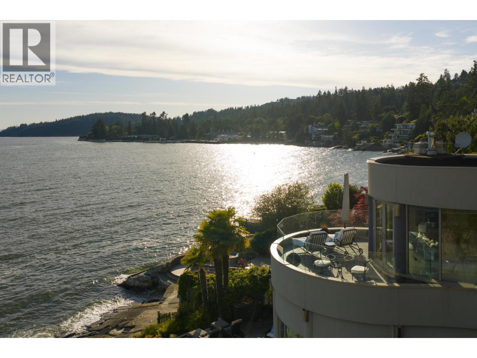3912 MARINE DRIVE — photo 3