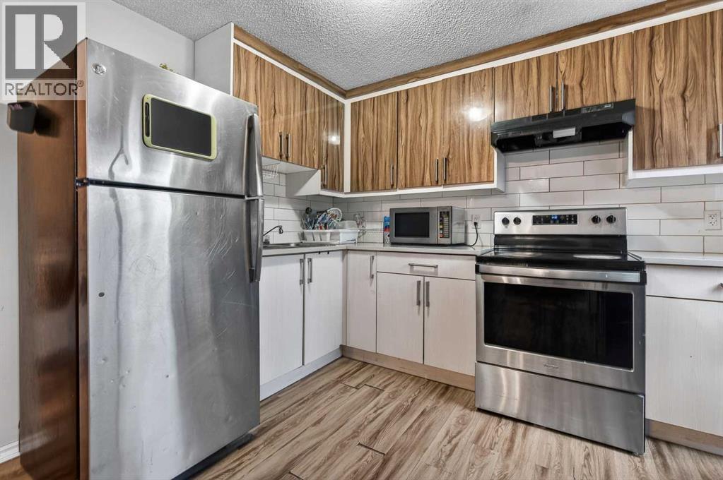 Bsmt Kitchen (3)
