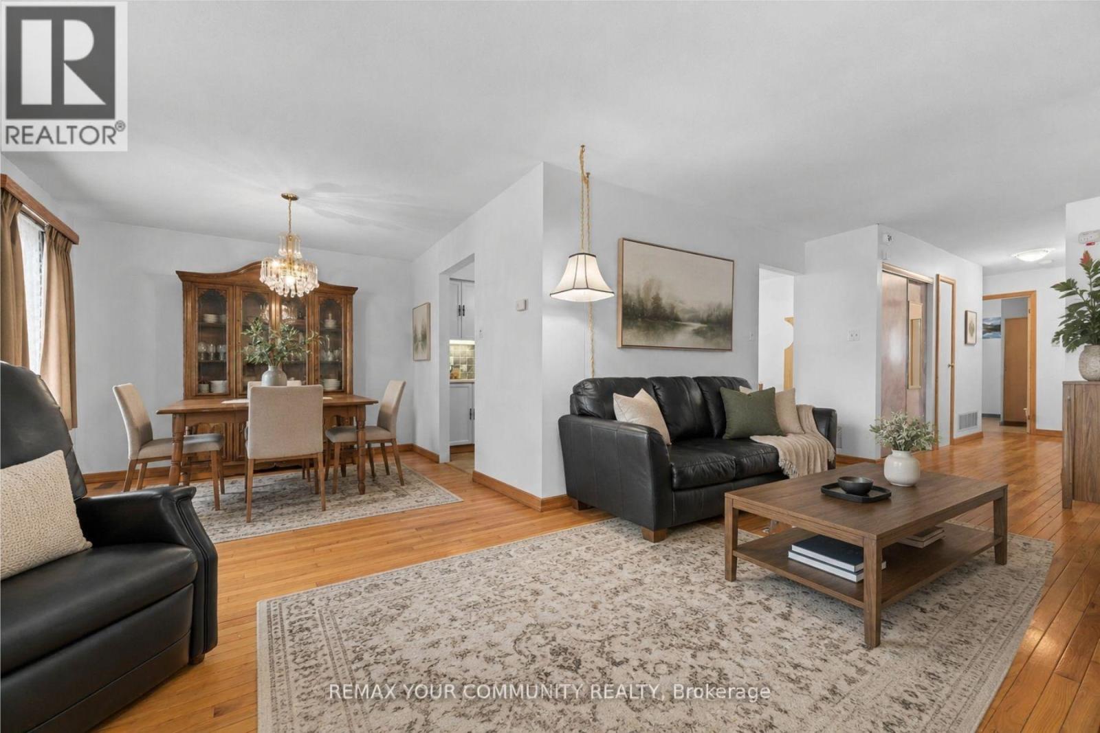 21 WRIGHT CRESCENT - Image 3
