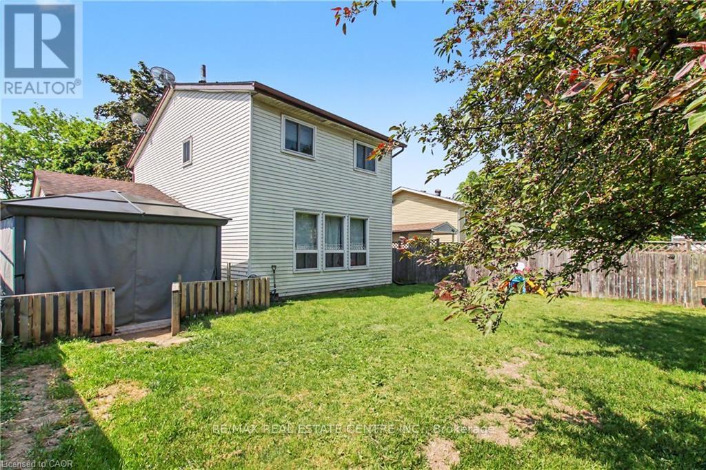 17 HALLMARK STREET - 22