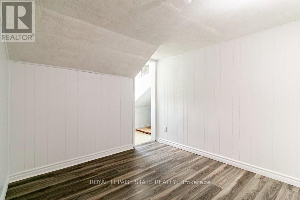 170 CANNON STREET W - 21