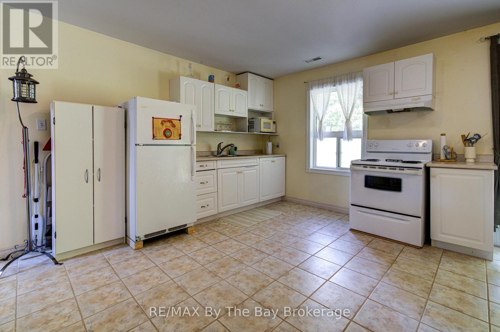 50 DONATO WAY - 11