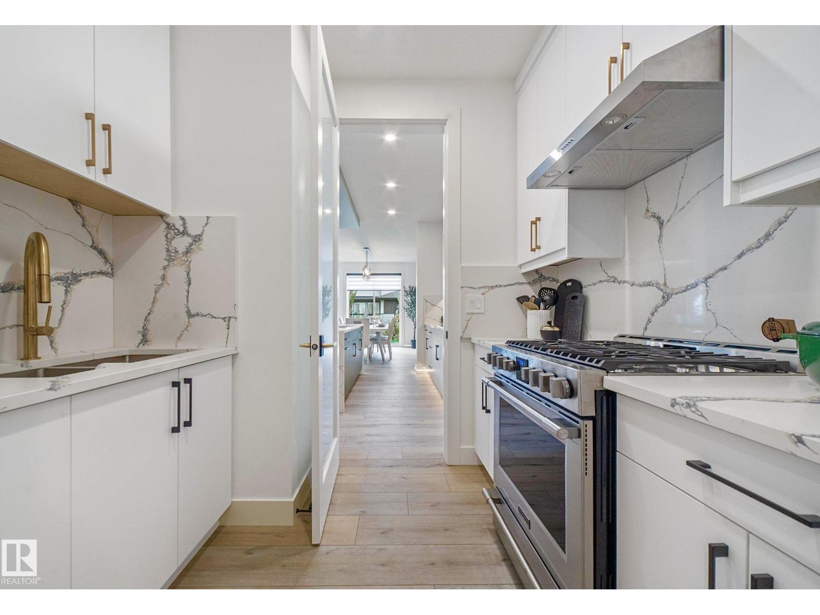 16607 8 ST NE - 26