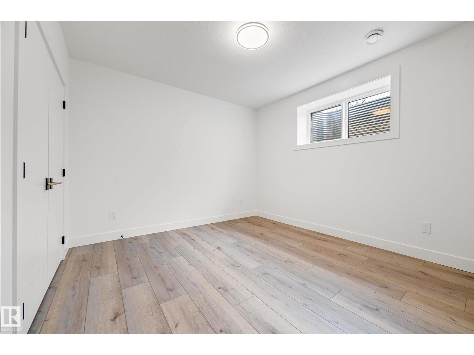 16607 8 ST NE - 63