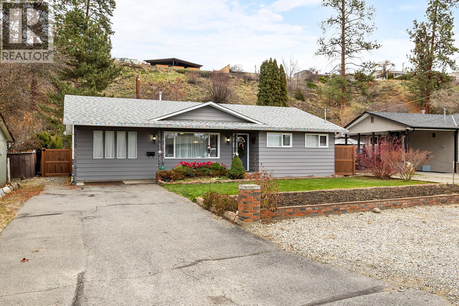 755 Camelia Road - Image 2